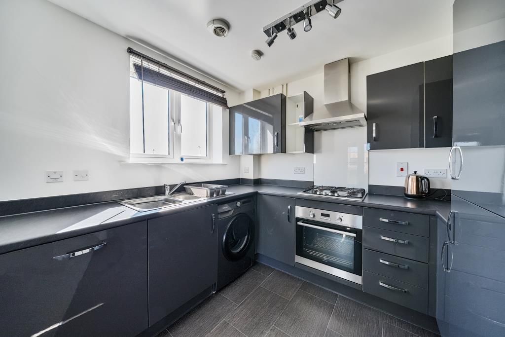 Property photo 2 of 20 Kitchen