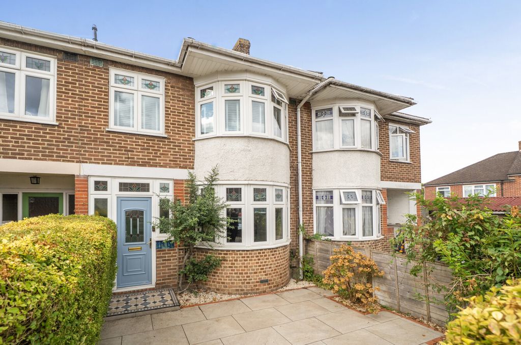 Property photo 1 of 14 1509751-28-6A872d...
