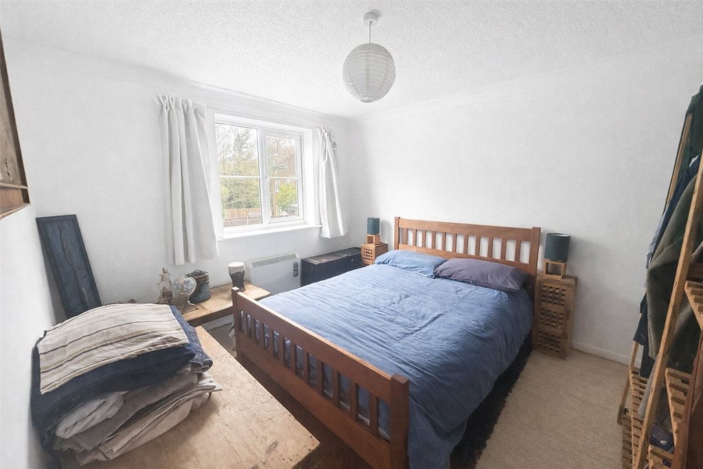 Property photo 2 of 6 Picture No. 10