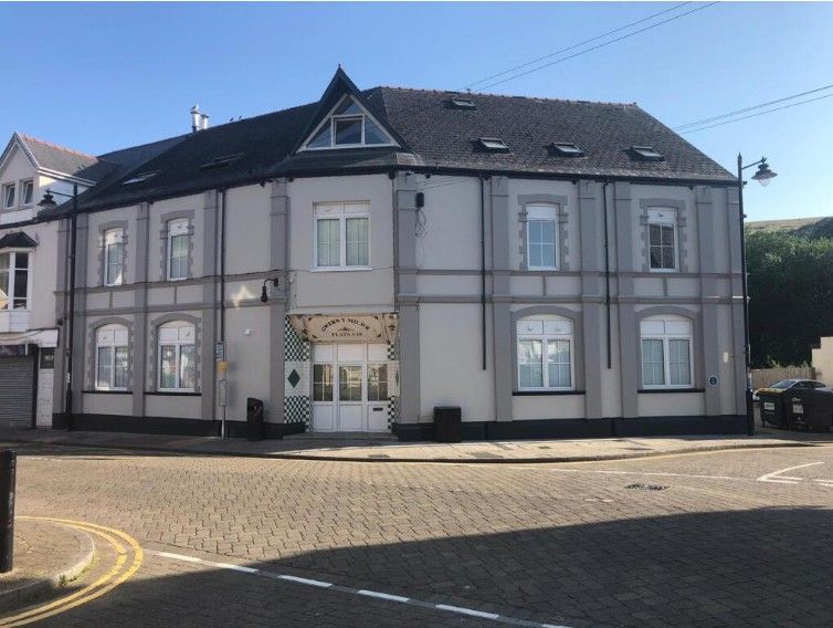 Property photo 1 of 6