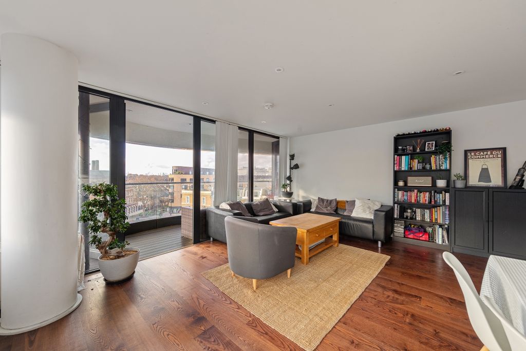 Property photo 1 of 13 094A2212