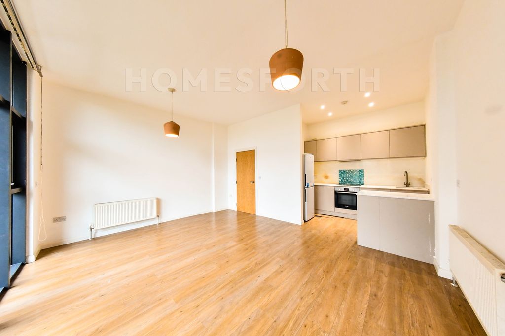 Property photo 3 of 18 Photo 18