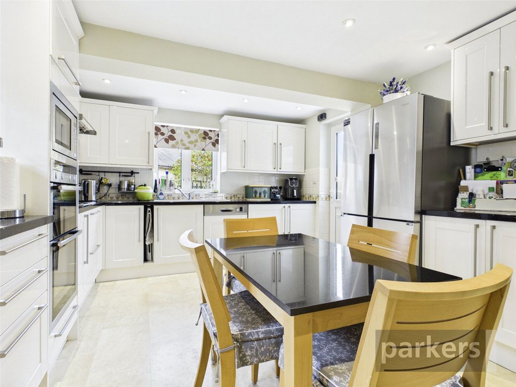 Property photo 1 of 22 Kitchen