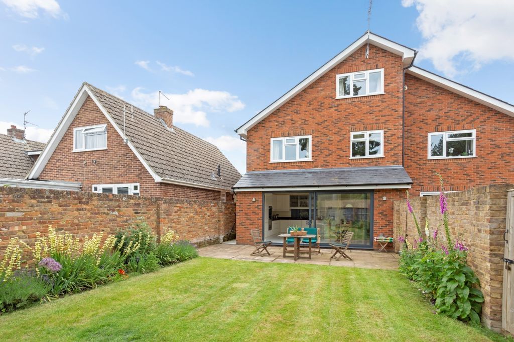 Property photo 2 of 17 67 Wycombe Road 3...