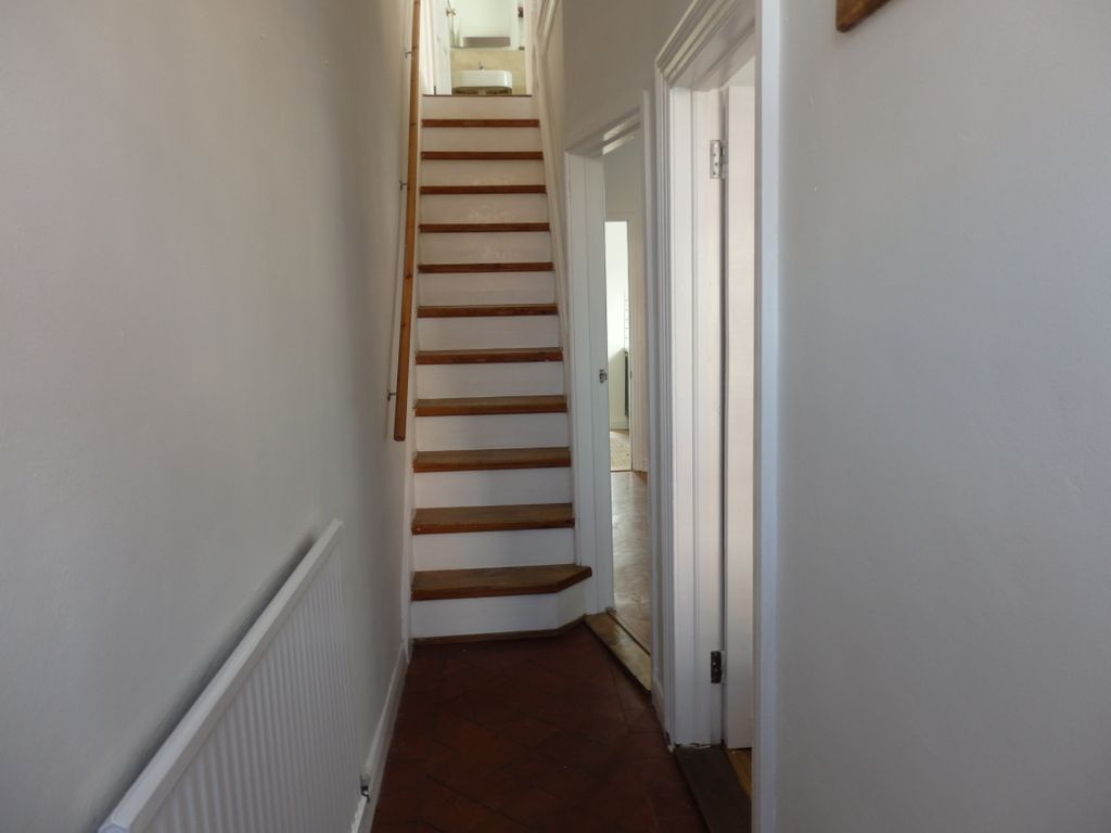 Property photo 2 of 25