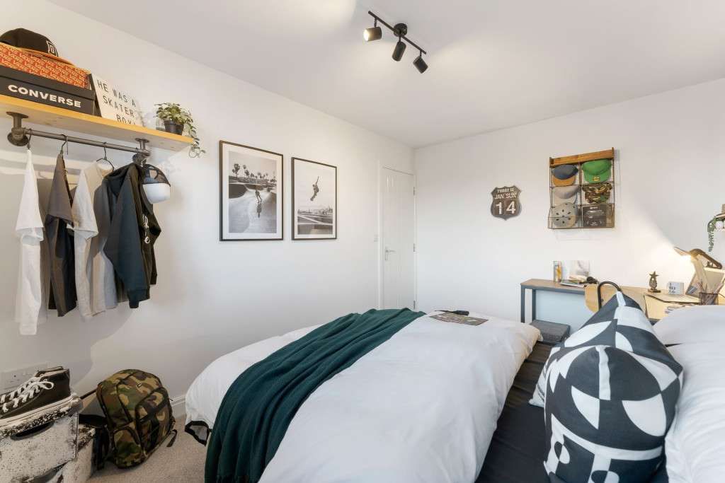 Property photo 3 of 9