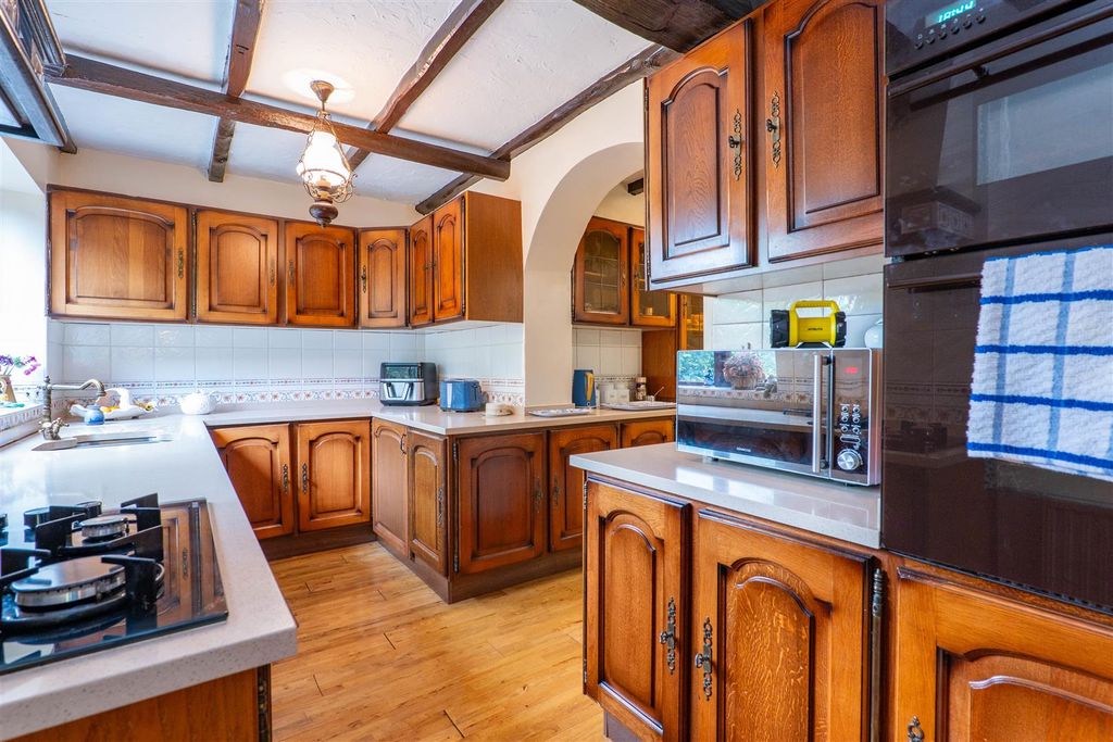 Property photo 3 of 41 Kitchen