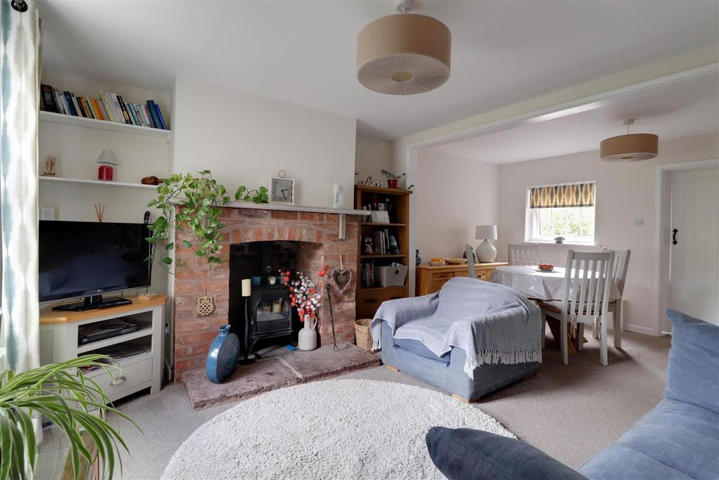 Property photo 3 of 19