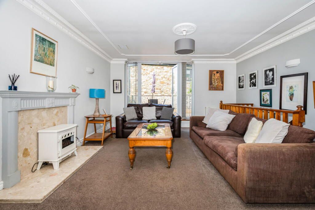 Property photo 2 of 36