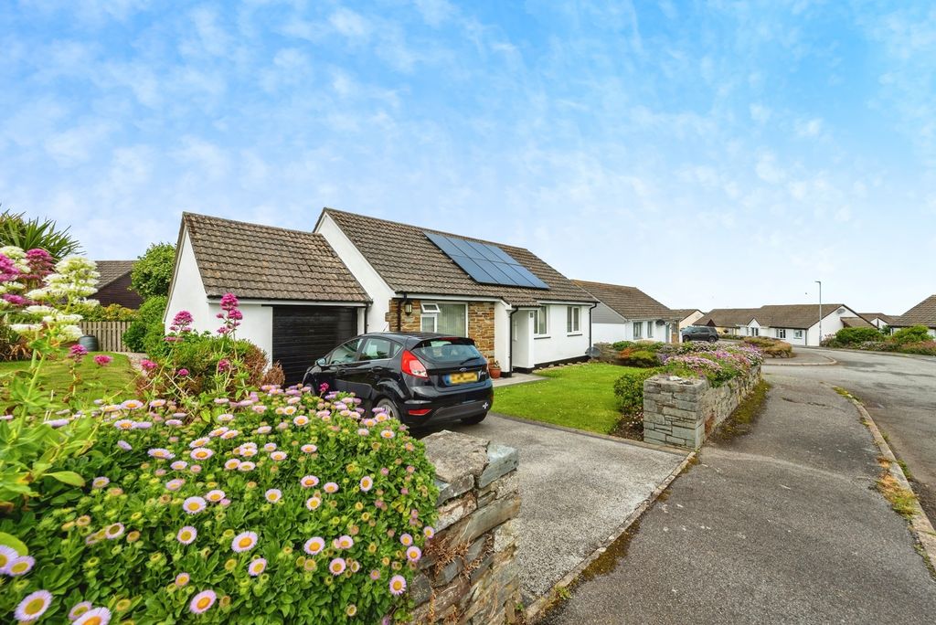 Property photo 2 of 10 Photo