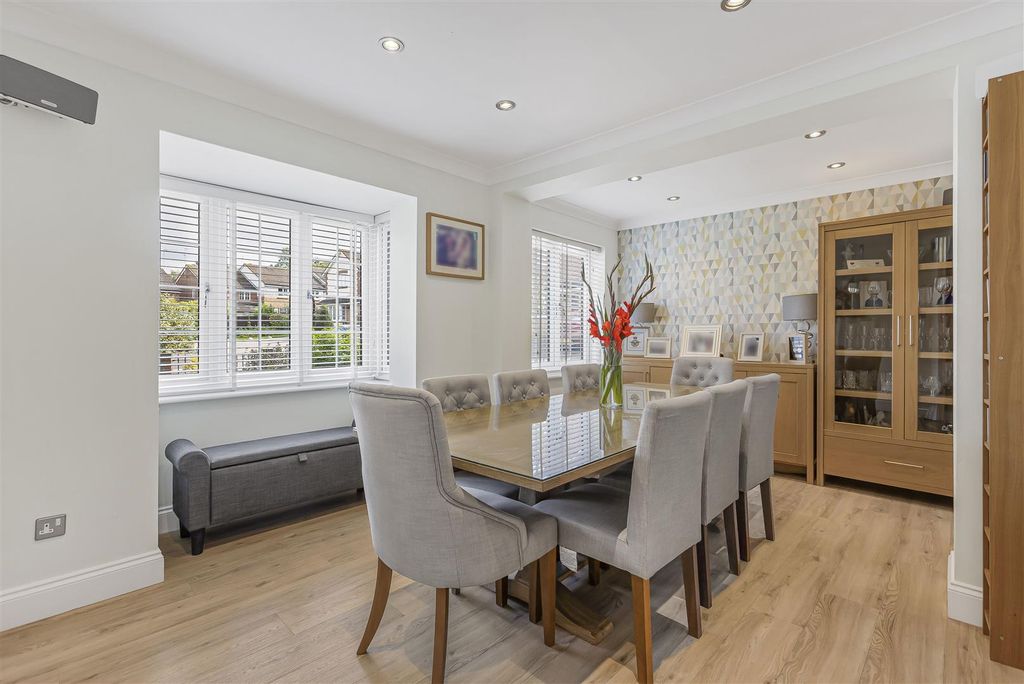 Property photo 3 of 30 12_64786.Jpg