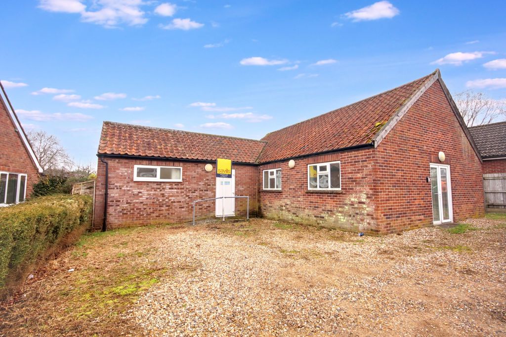Property photo 1 of 13 St John Hall Saham Road, Watton, Thetford Ip25 6Ea