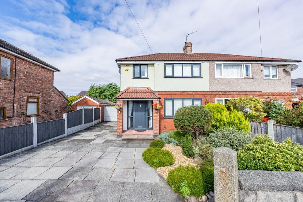 Property photo 1 of 20 7 Cliftonville External.Jpg