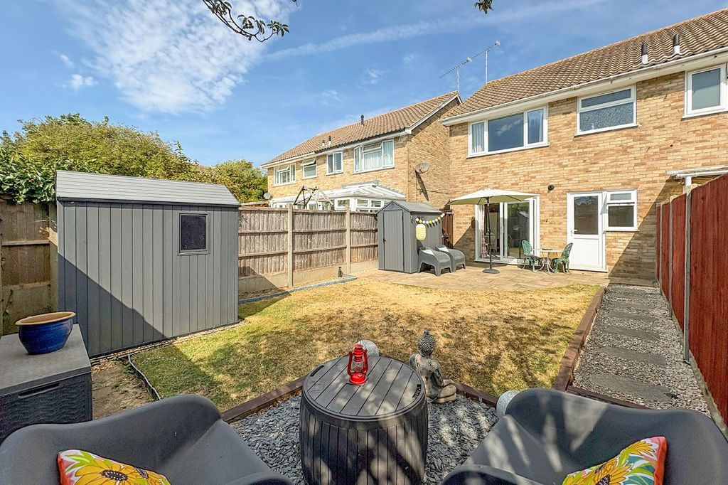 Property photo 3 of 15 Picture No. 12