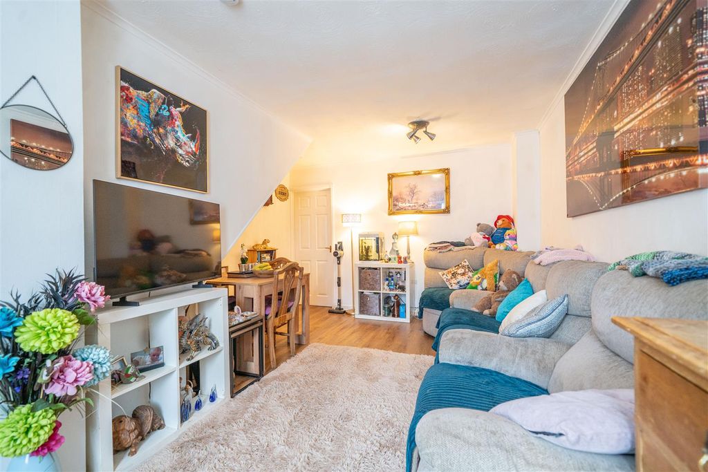 Property photo 1 of 14 S12.Jpg