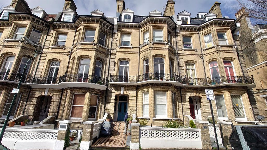 Property photo 1 of 7 1000062145.Jpg