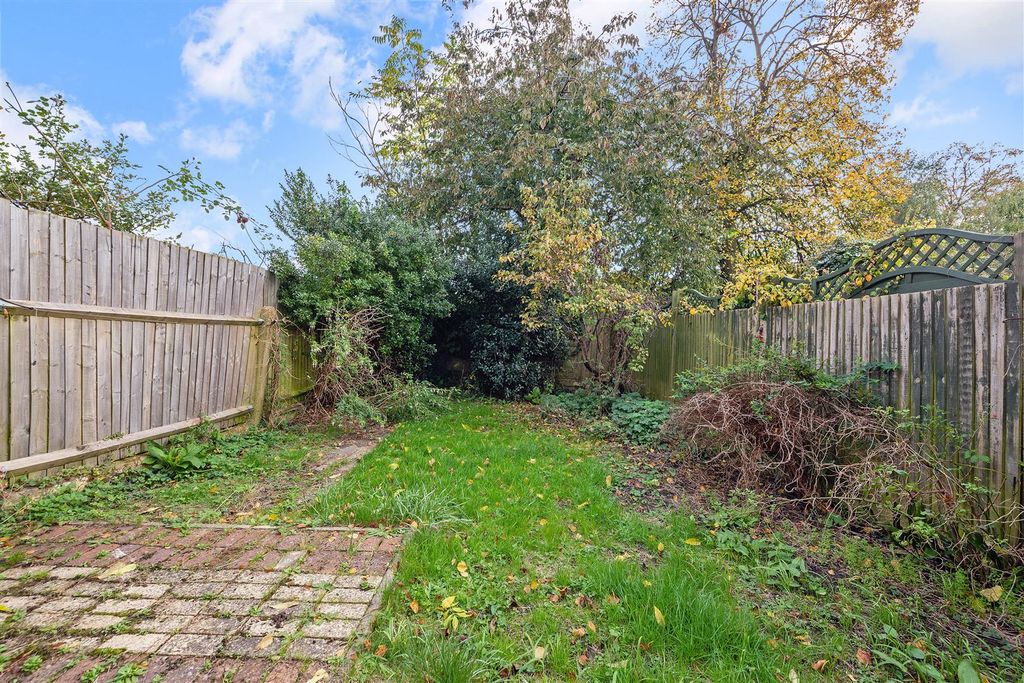 Property photo 3 of 11