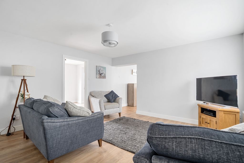 Property photo 3 of 18 1346078-15-68B18A46B1c68