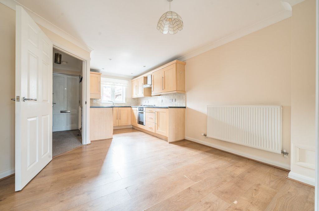 Property photo 2 of 14 1435784 (3)