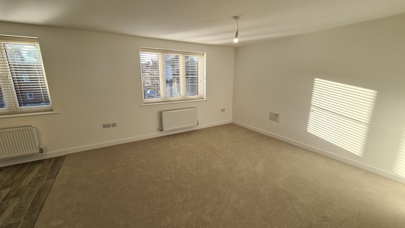 Property photo 2 of 10 Photo 2