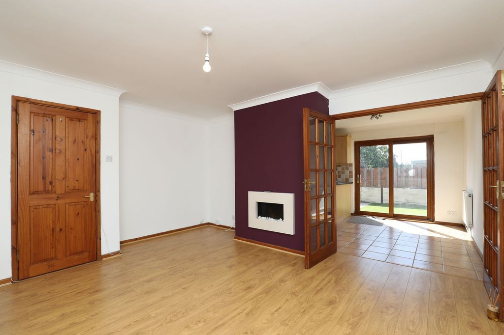 Property photo 2 of 22