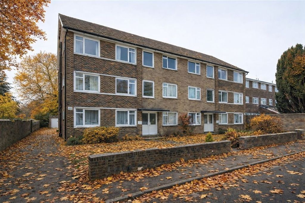 Property photo 1 of 7