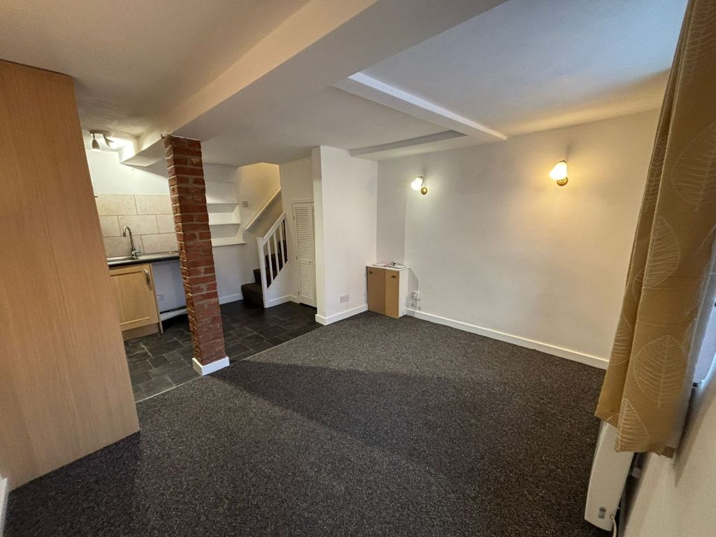 Property photo 3 of 5 Picture No. 10