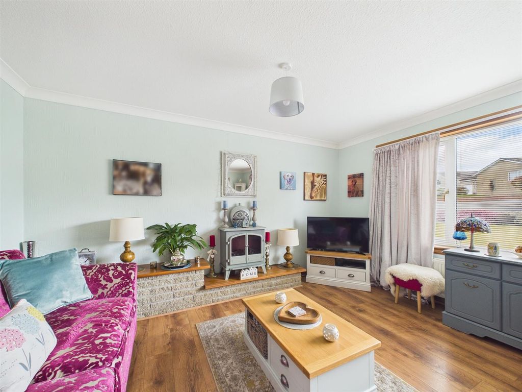 Property photo 2 of 21 Cam01486G0-Pr1033-Still003.Jpg