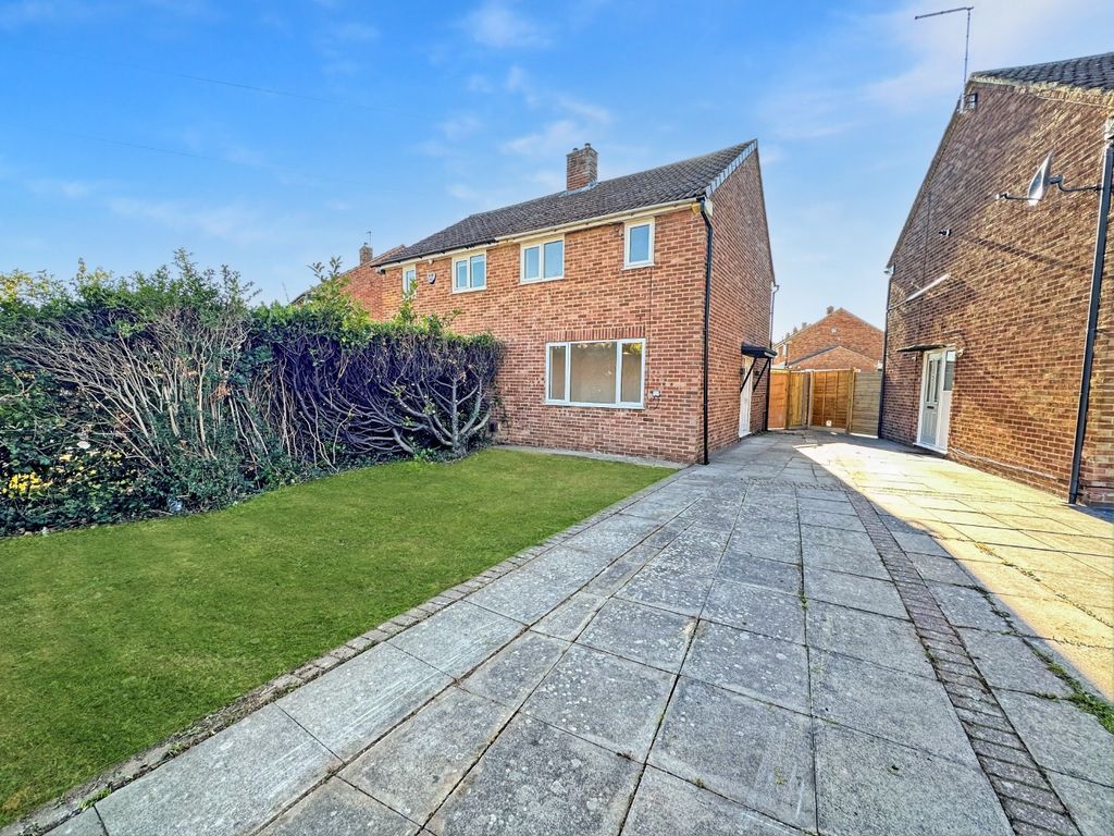 Property photo 1 of 10 4568930