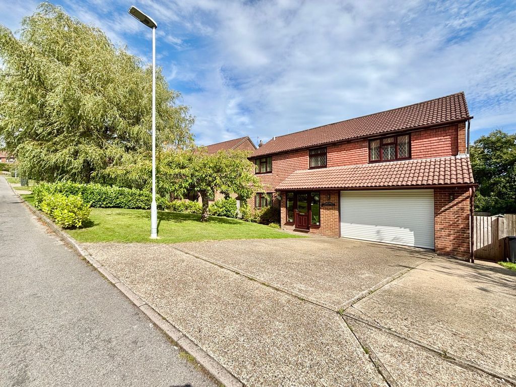 Property photo 1 of 23