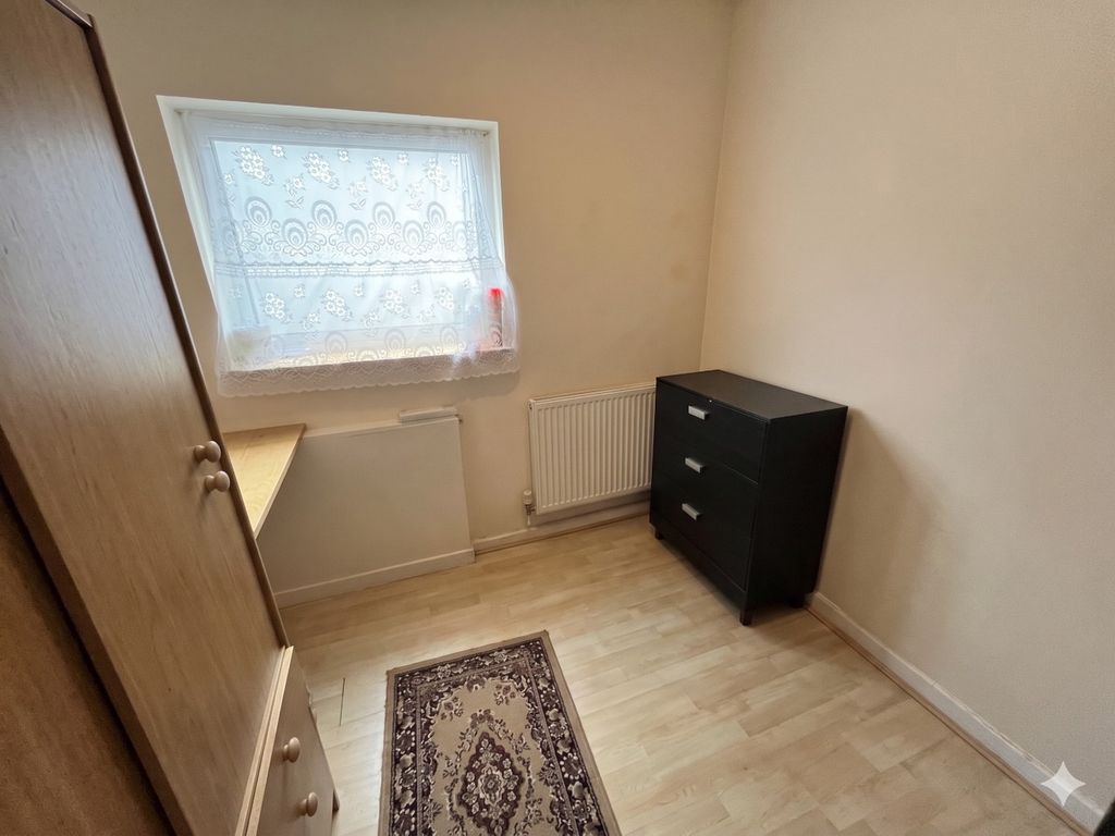 Property photo 3 of 12 4404533
