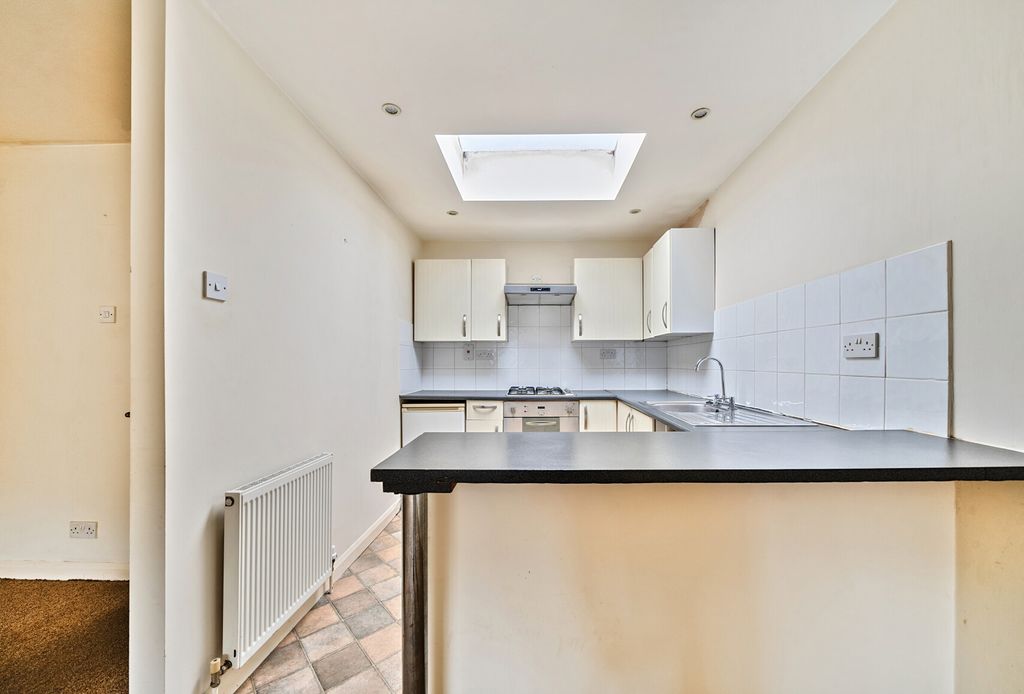 Property photo 3 of 16 24-681c975055389-...