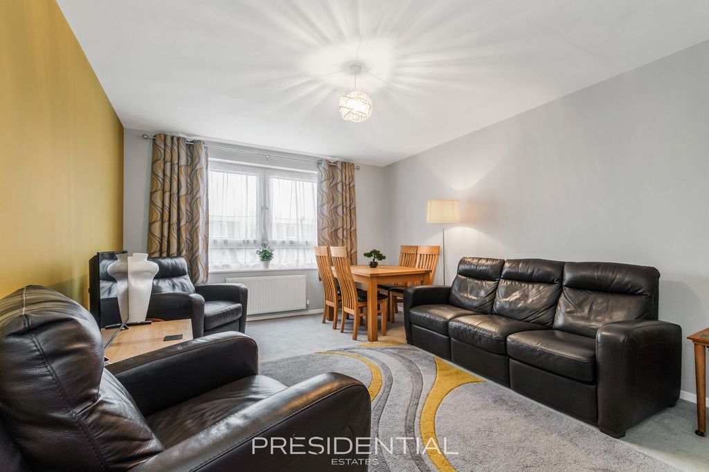 Property photo 1 of 25