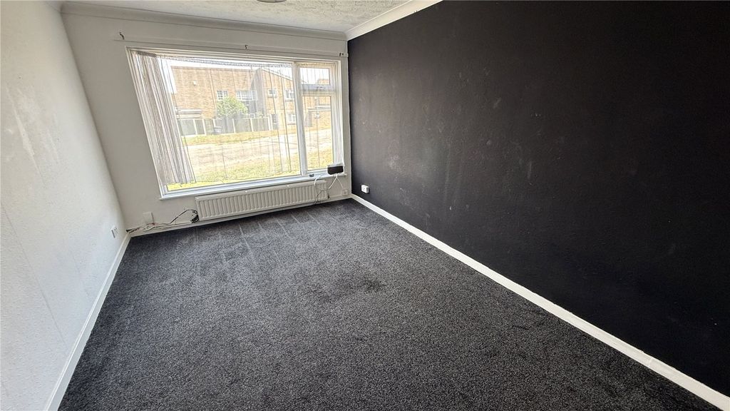 Property photo 2 of 16 Picture No. 02