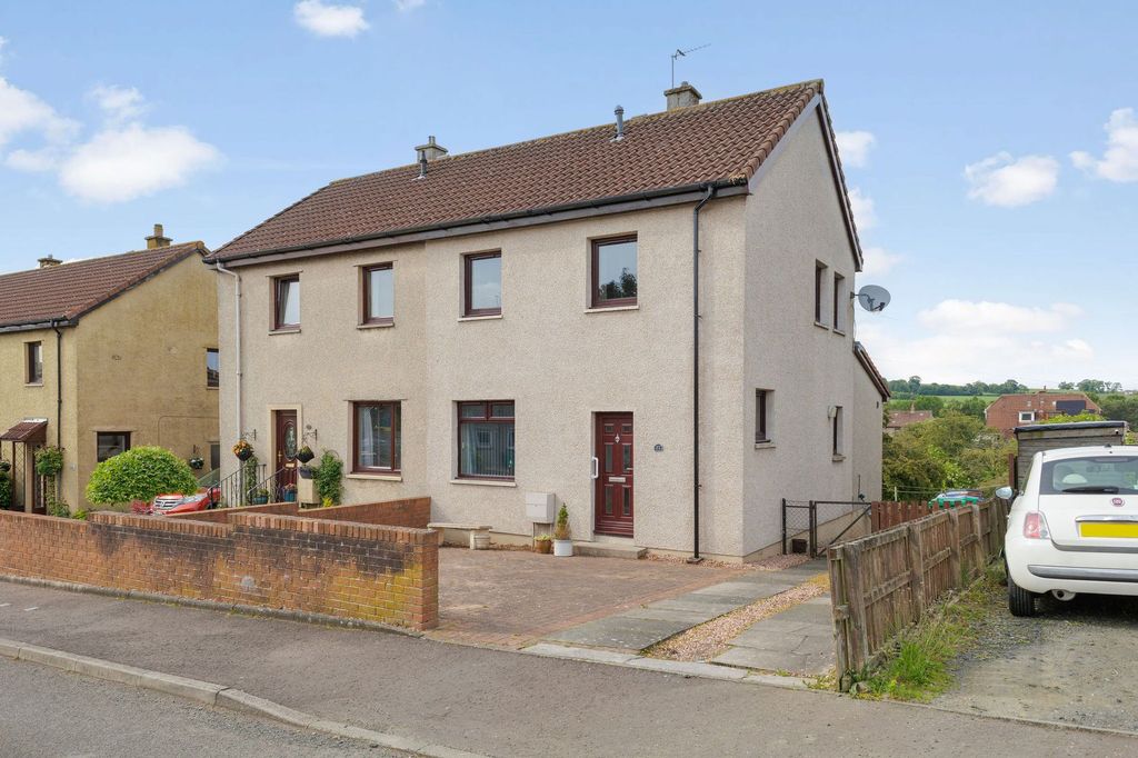 Property photo 1 of 27
