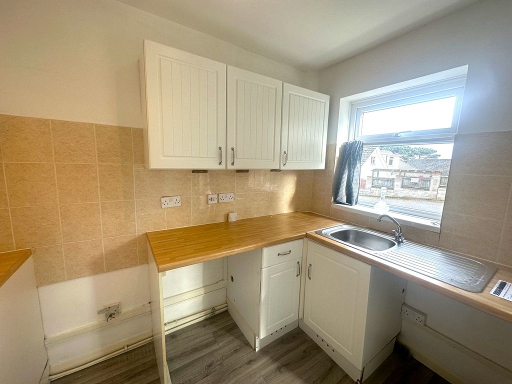Property photo 3 of 10 Img_1171