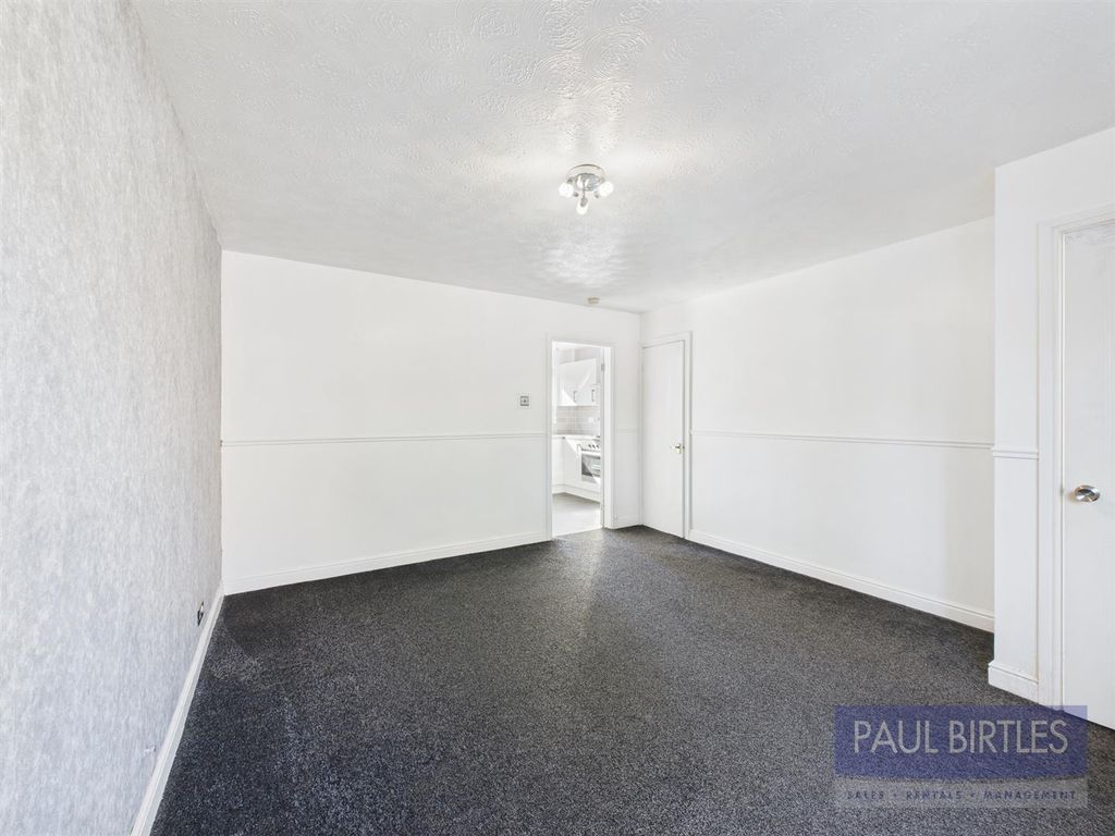 Property photo 3 of 14 Cam04378G0-Pr0218-Still012.Jpg