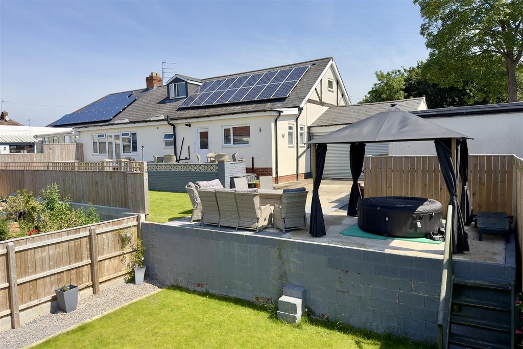 Property photo 1 of 27