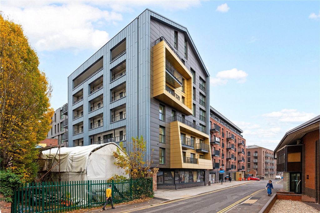 Property photo 3 of 9 Picture No. 12