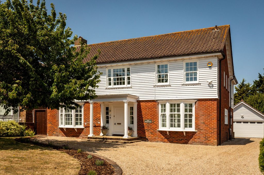 Property photo 1 of 31