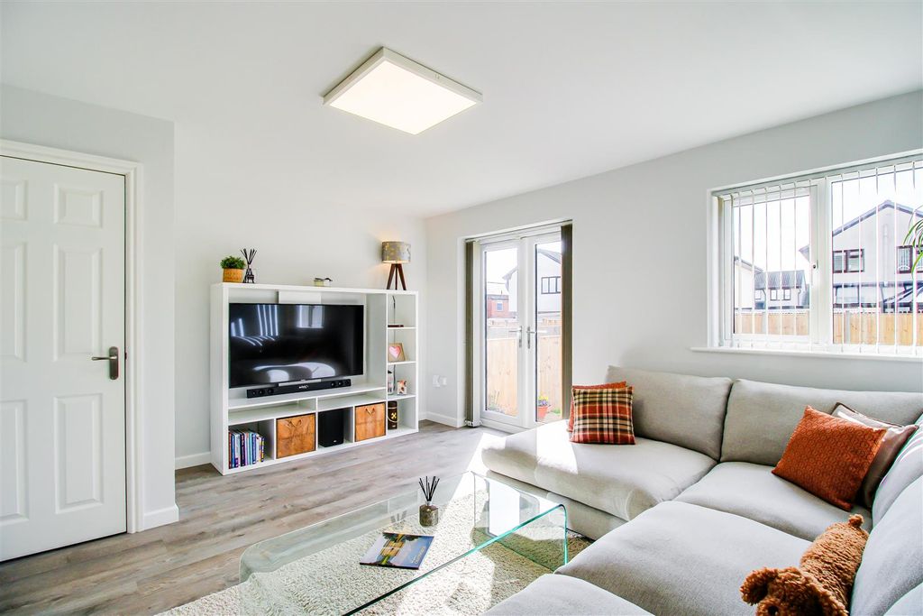Property photo 3 of 19 Open Plan Living Kitchen Diner