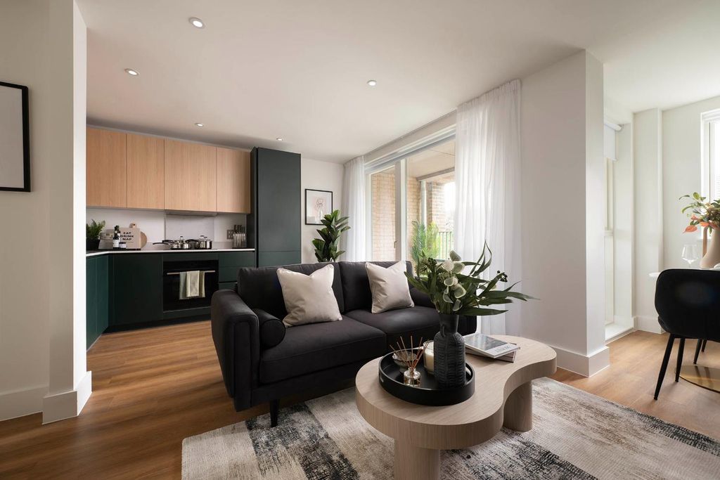 Property photo 2 of 23 Images