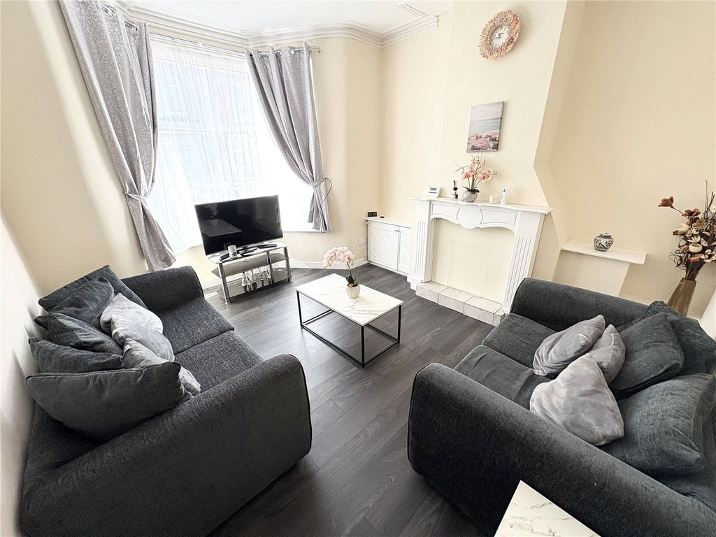 Property photo 2 of 13 Picture No. 02