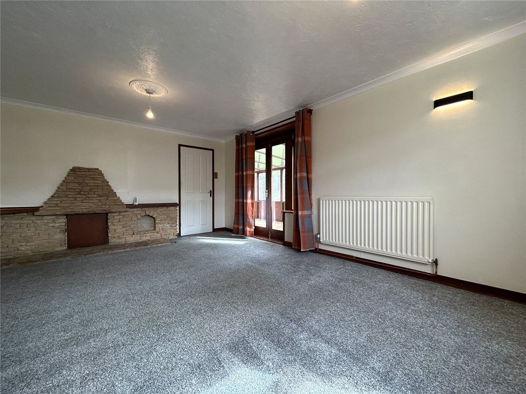 Property photo 2 of 14 Picture No. 03