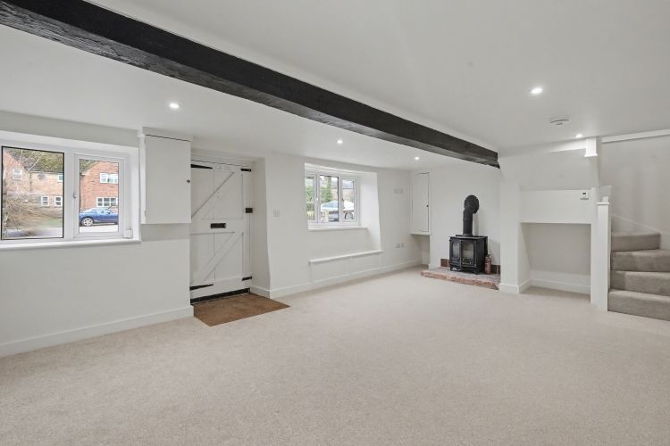 Property photo 2 of 9 322616