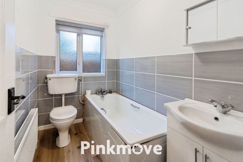 Property photo 3 of 24