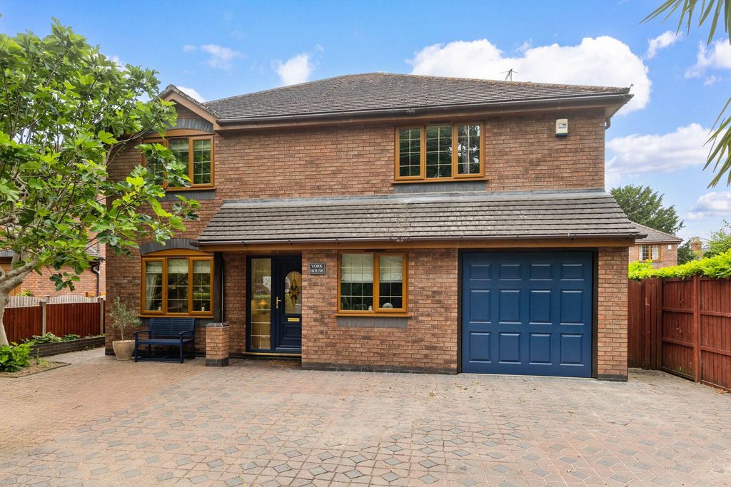 Property photo 1 of 23