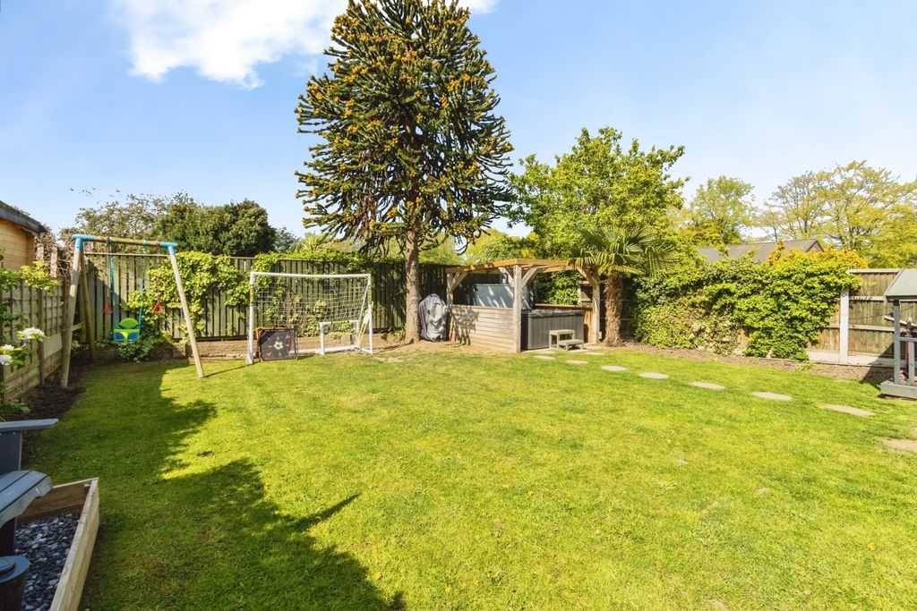 Property photo 2 of 15 Outside