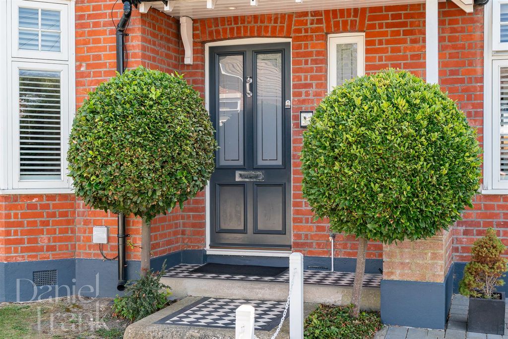 Additional image 53 of 5 bed detached house for saleThe Uplands, Loughton IG10