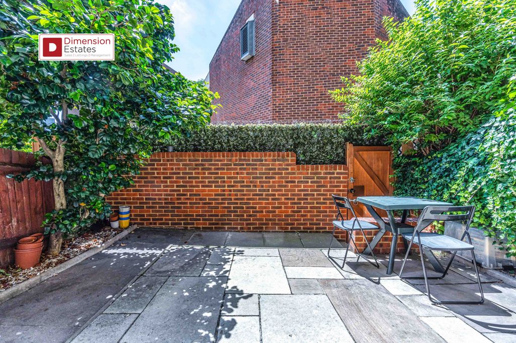 Property photo 3 of 14